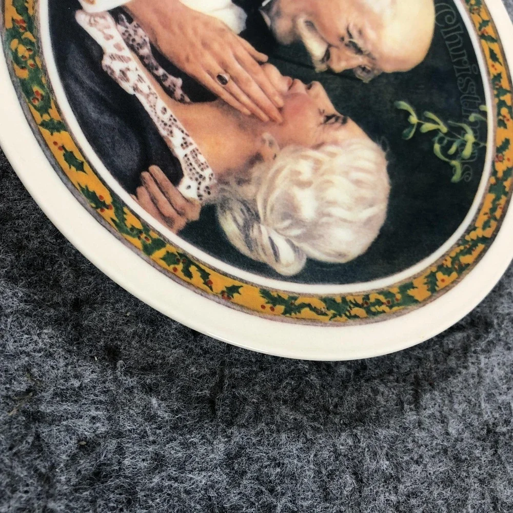 Vintage 1976 Knowles Norman Rockwell Golden Christmas Plate USA‎ Limited Edition